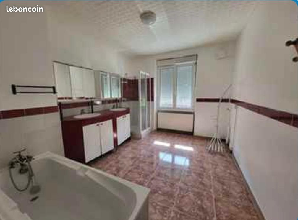 Appartement à louer, 120m², Morre