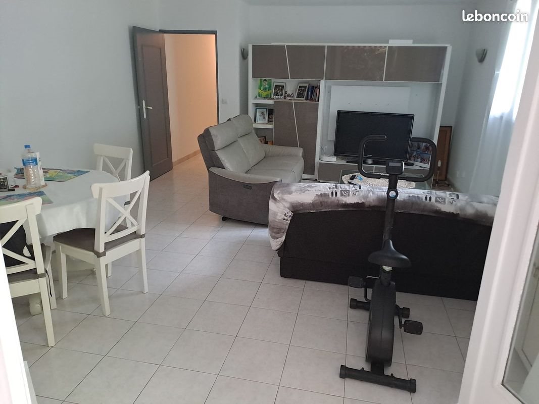 Appartement à louer, 63m², Menton