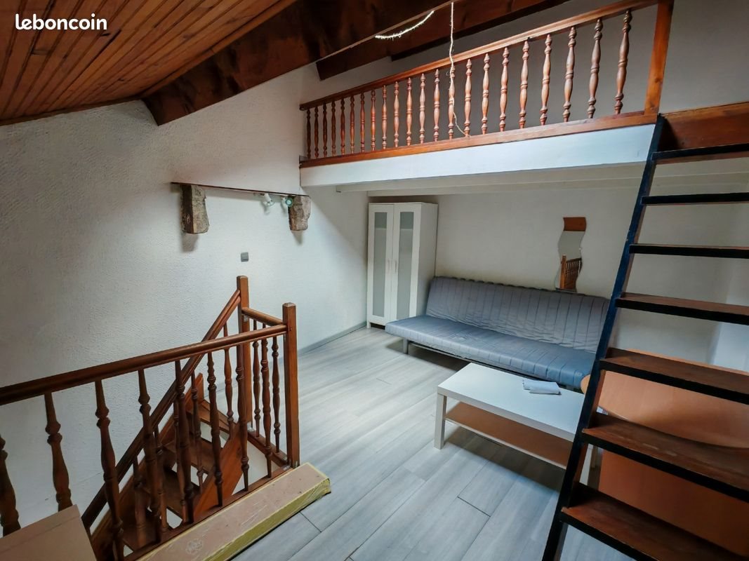 Appartement à louer, 29m², Saint-Étienne