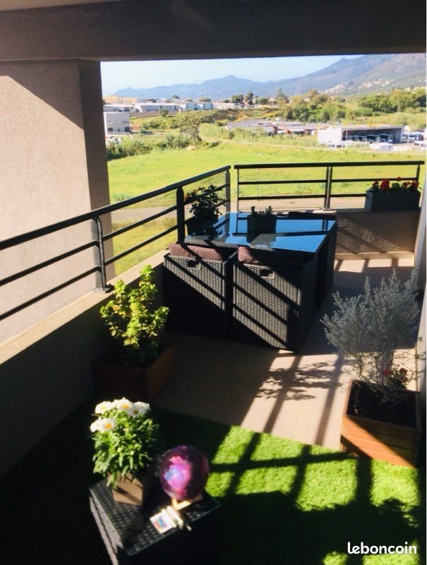 Appartement à louer, 89m², Bastia