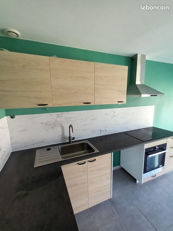 Maison à louer, 54m², Saint-Georges-des-Gardes