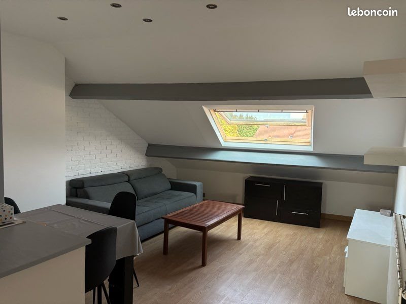 Appartement à louer, 38m², Linas