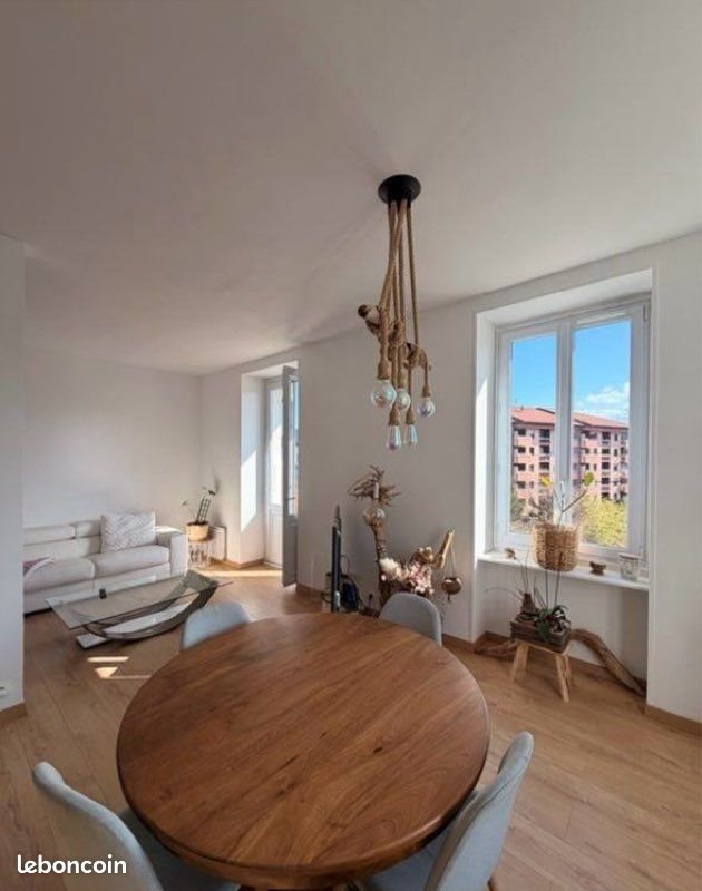 Appartement à louer, 70m², Thonon-les-Bains