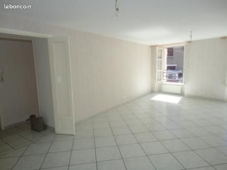 Appartement à louer, 88m², Saint-Germain-Lembron