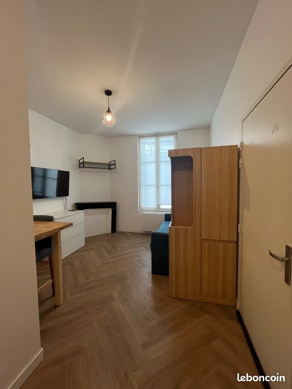 Appartement à louer, 18m², Niort