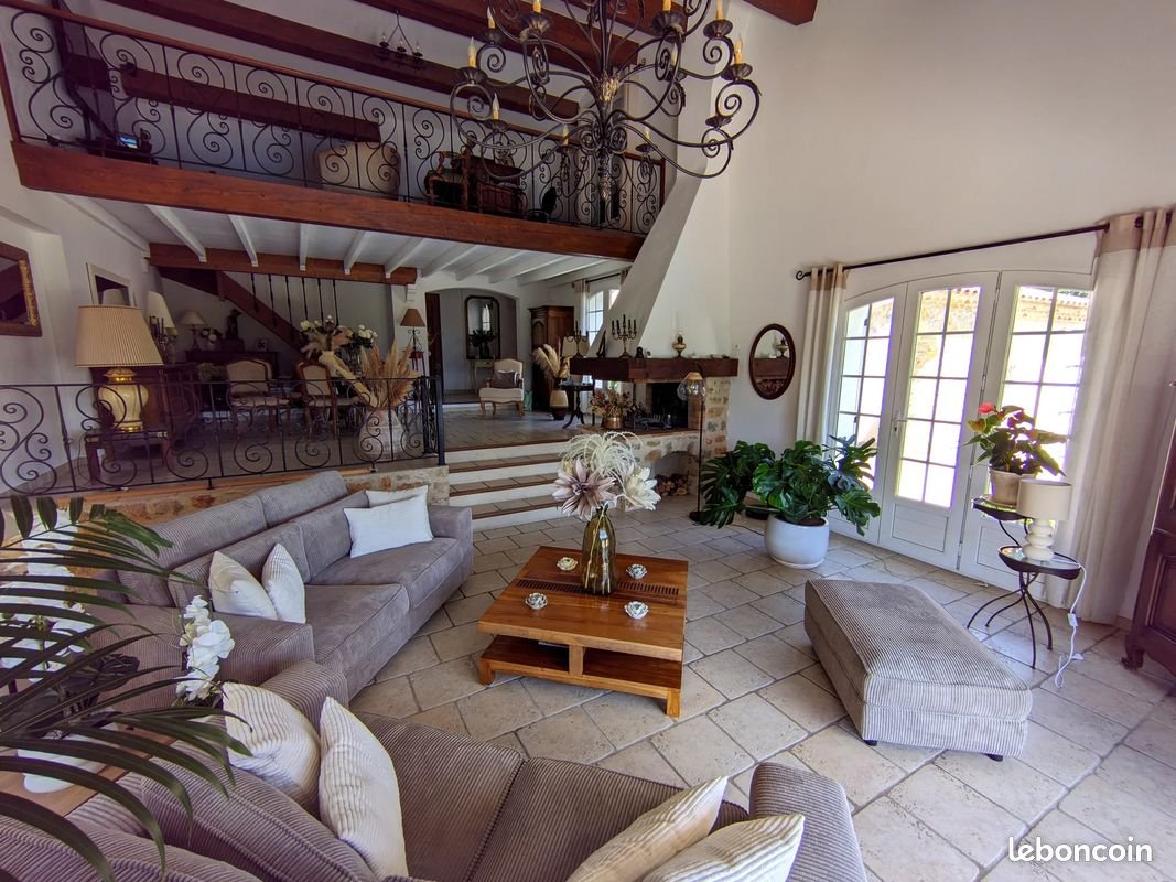 Maison à vendre, 200m², Lorgues