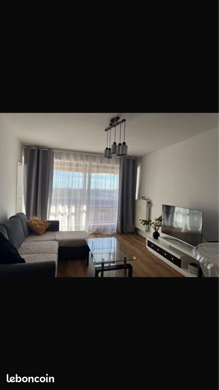 Appartement à louer, 79m², Fréjus