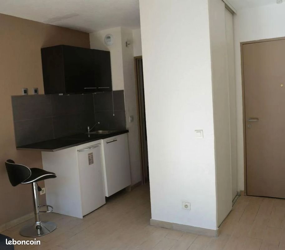 Appartement à louer, 20m², Marseille 5ème