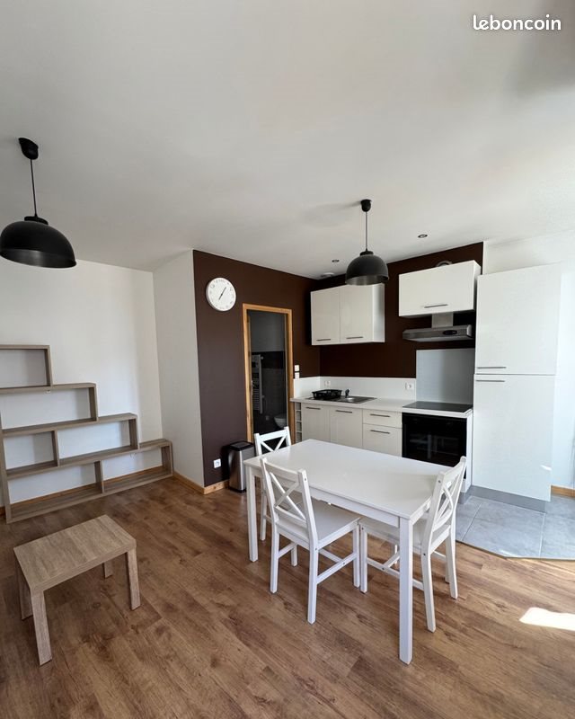Appartement à louer, 40m², Privas