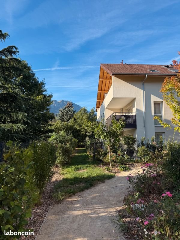 Appartement à vendre, 70m², Saint-Pierre-en-Faucigny
