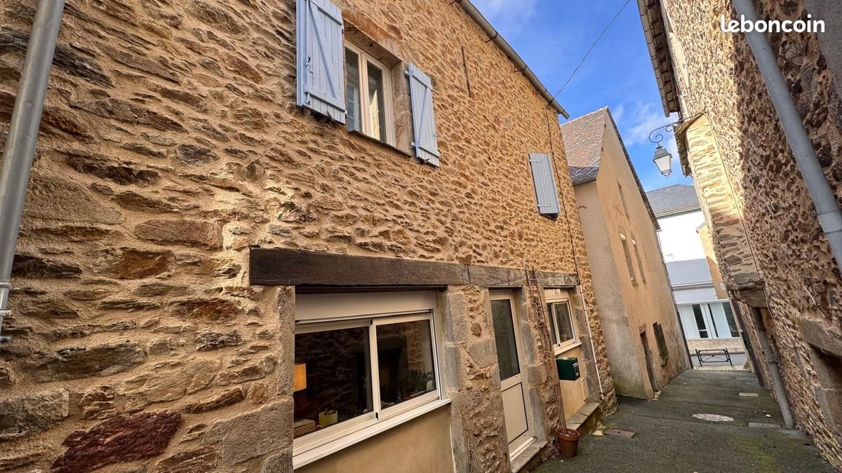 Maison à louer, 105m², Rieupeyroux