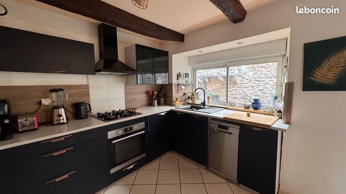 Maison à louer, 105m², Rieupeyroux