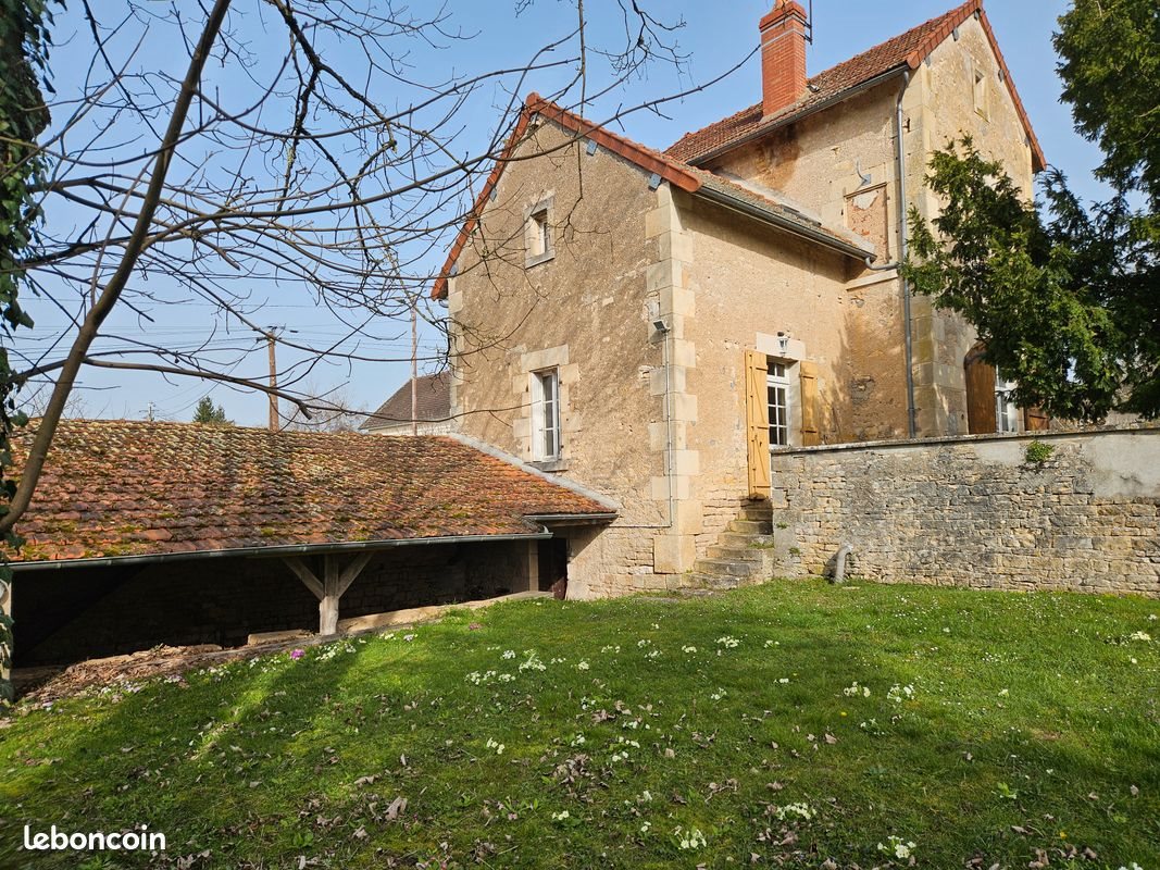 Maison à louer, 130m², Clamecy