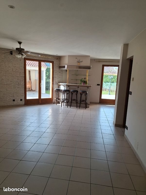Maison à vendre, 191m², Lisses