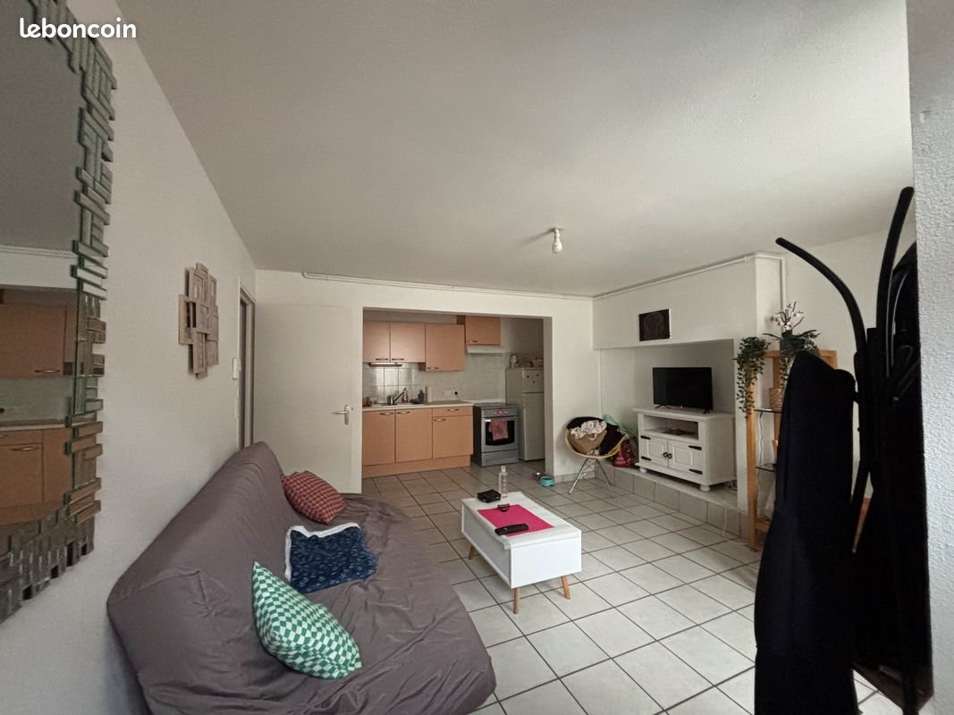 Appartement à louer, 38m², Aurillac