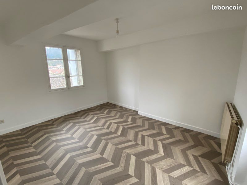 Appartement à louer, 55m², Figeac
