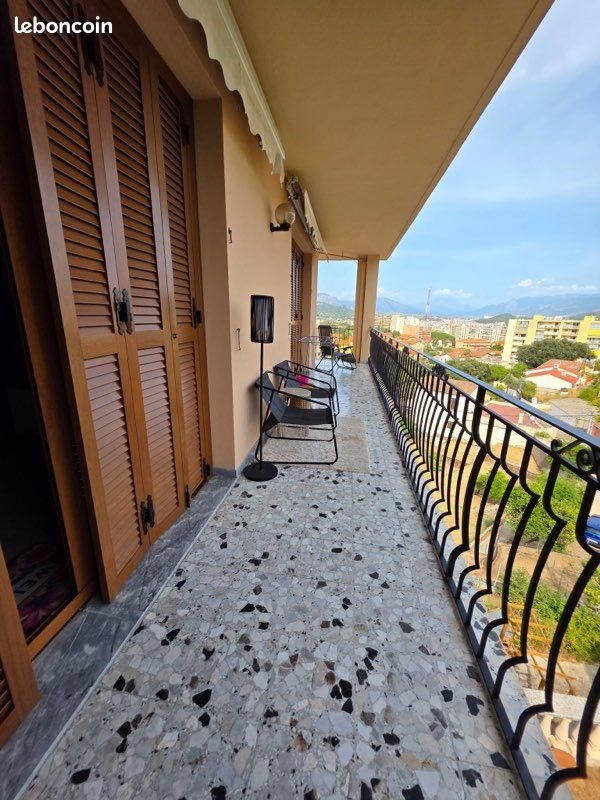 Appartement à louer, 120m², Ajaccio