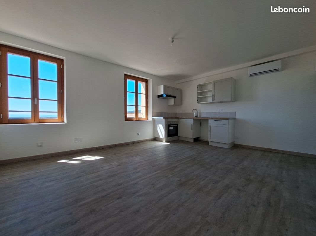 Appartement à louer, 65m², Pradelles