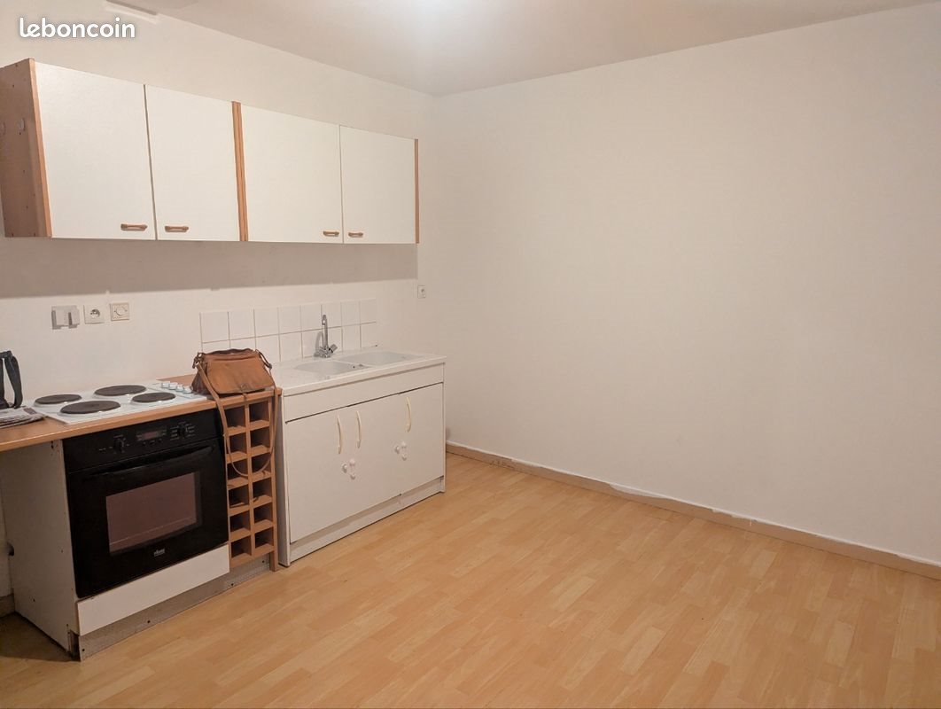 Appartement à louer, 35m², Pont-Hébert