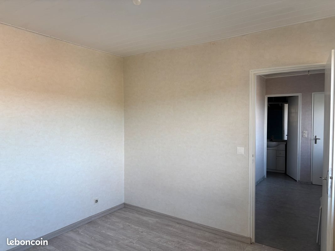 Appartement à louer, 27m², Les Fins