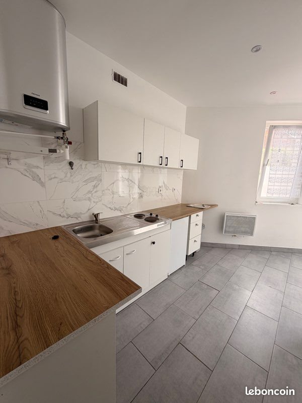 Appartement à louer, 29m², Saint-Quentin