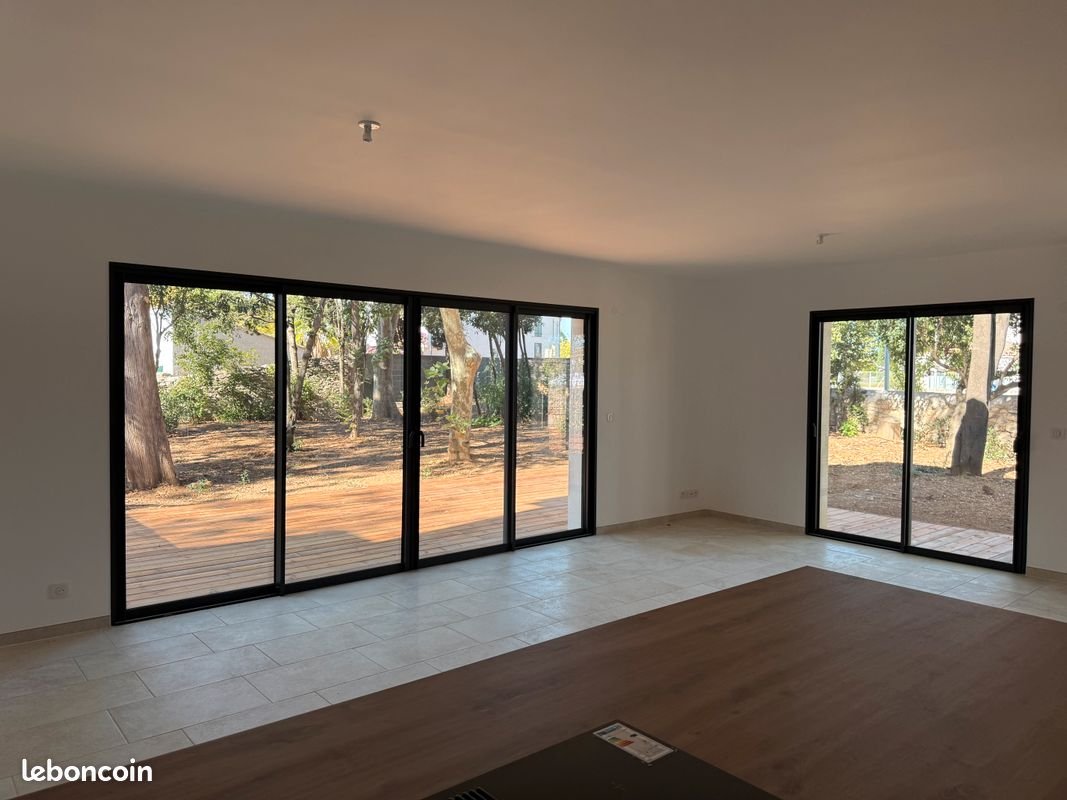 Maison à louer, 90m², Valergues