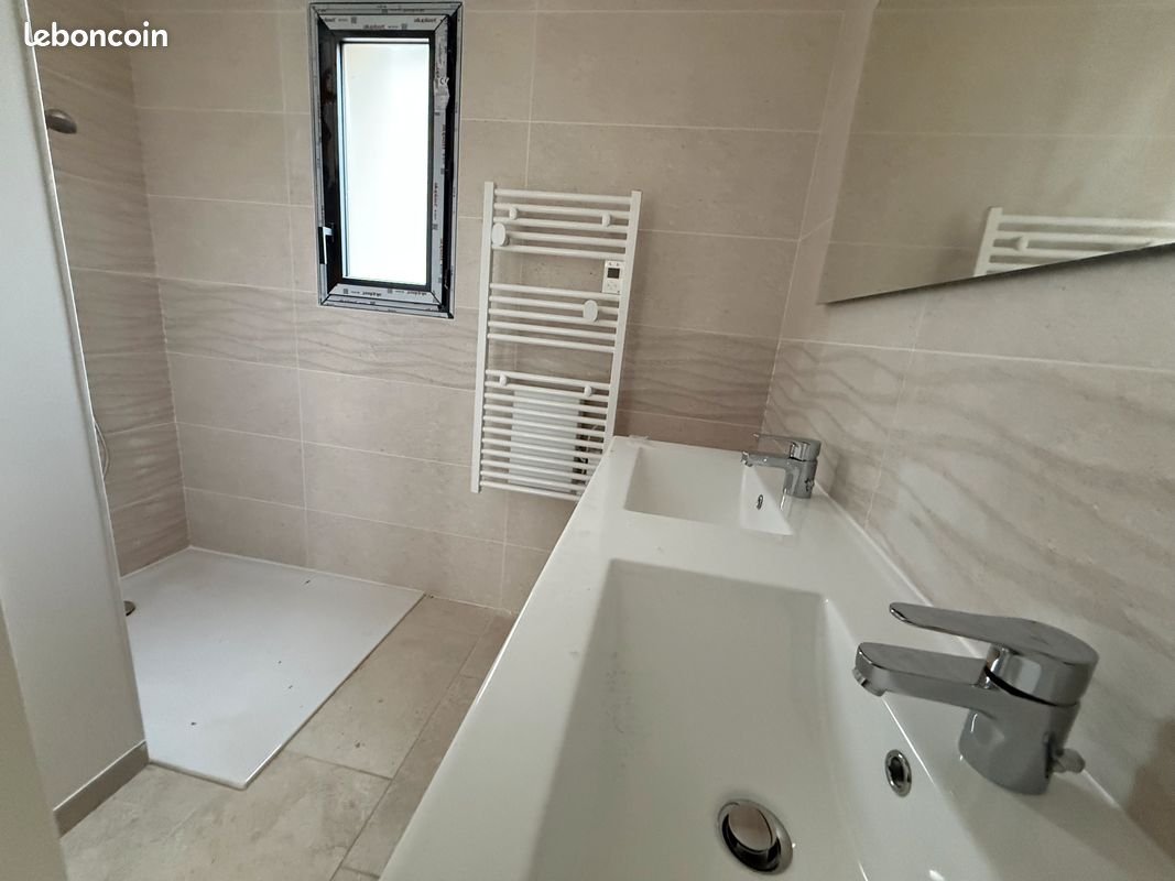 Maison à louer, 90m², Valergues