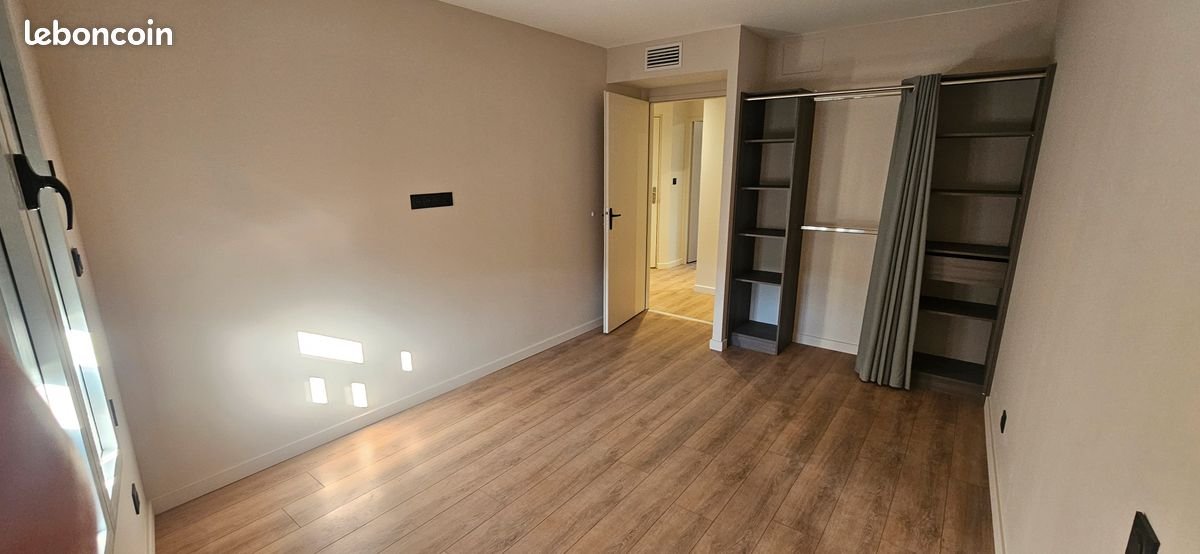 Appartement à louer, 79m², Lourdes