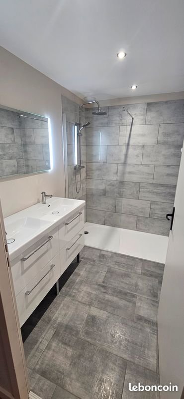 Appartement à louer, 79m², Lourdes