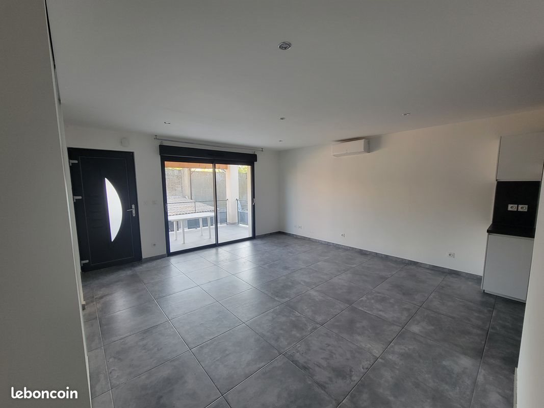 Appartement à louer, 66m², Montvendre