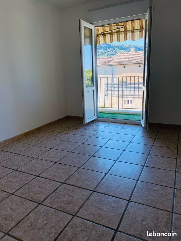 Appartement à louer, 57m², Saint-Paul-Trois-Châteaux