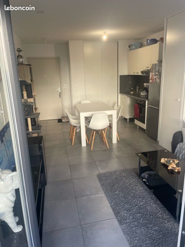 Appartement à louer, 39m², Meyzieu