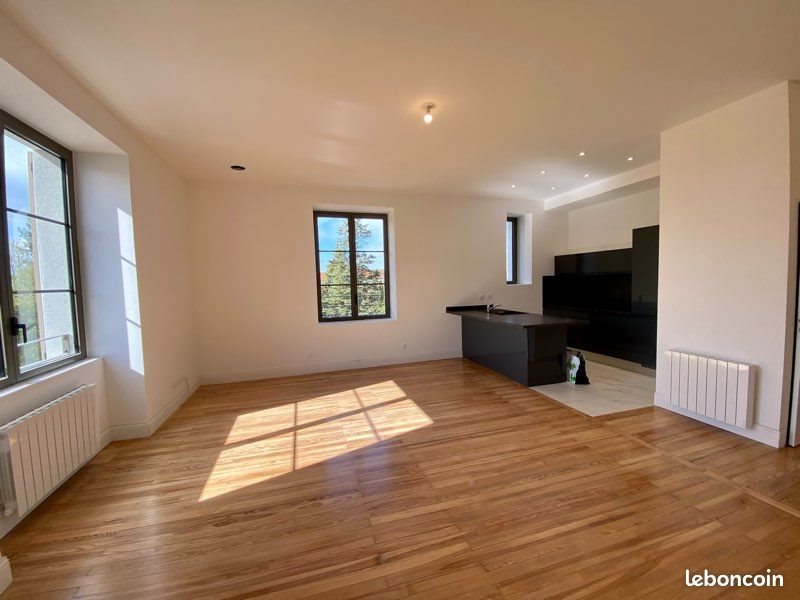 Appartement à louer, 130m², Miribel