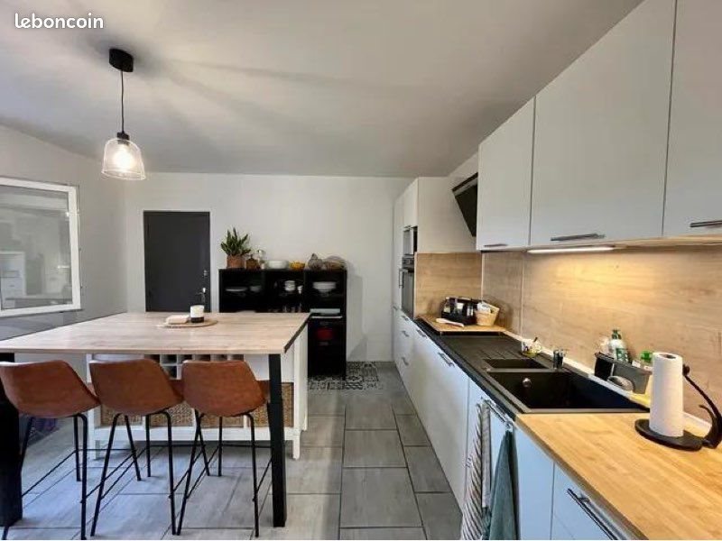 Maison à louer, 120m², Gallargues-le-Montueux