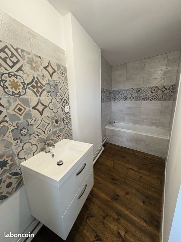 Maison à louer, 80m², Trélon
