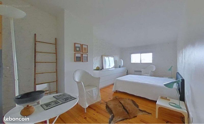 Maison à vendre, 402m², Ouveillan