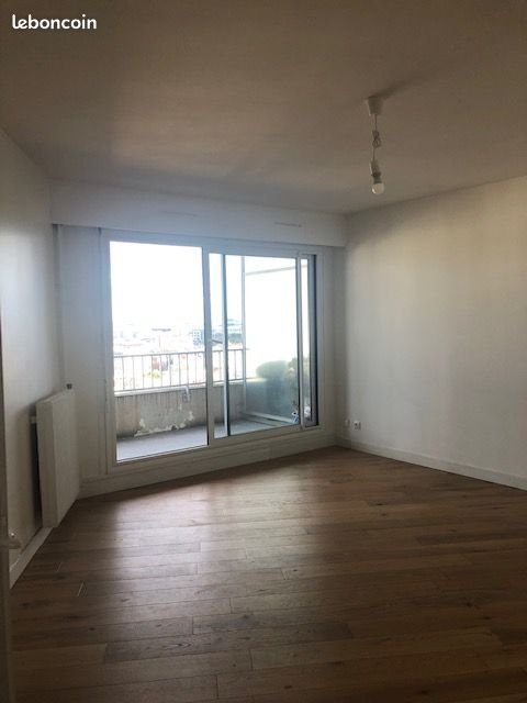 Appartement à louer, 60m², Courbevoie