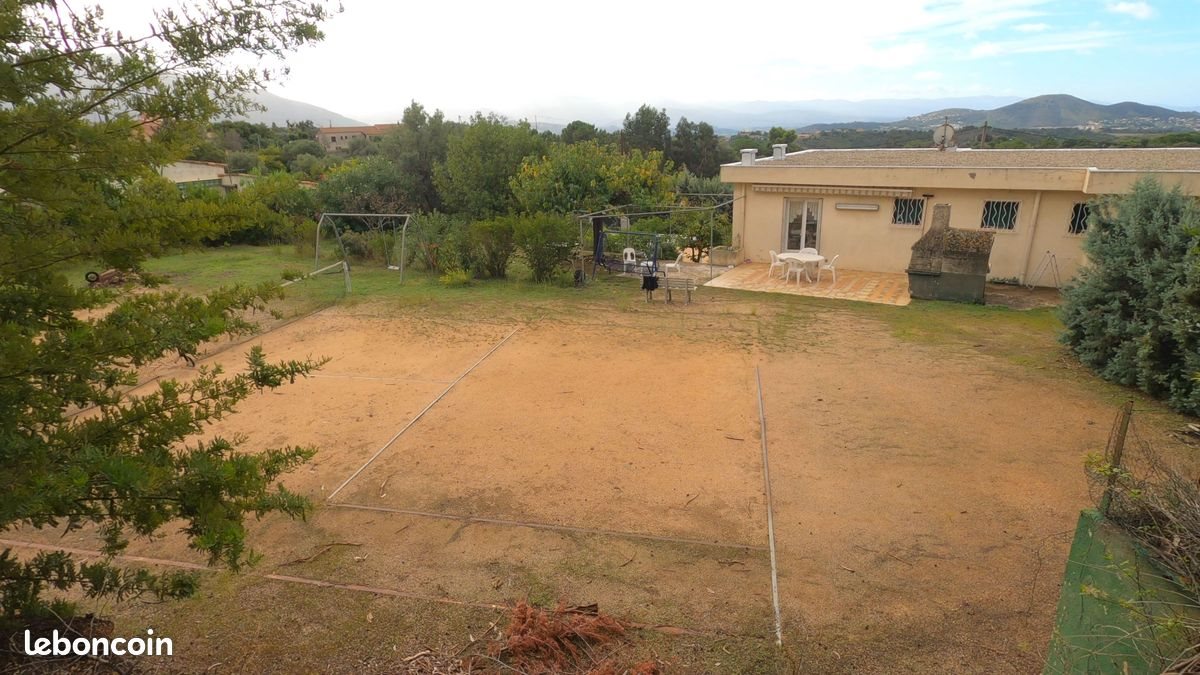 Maison à vendre, 250m², Afa