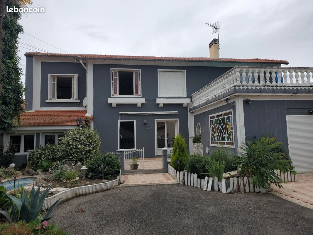 Maison à vendre, 170m², Vic-en-Bigorre