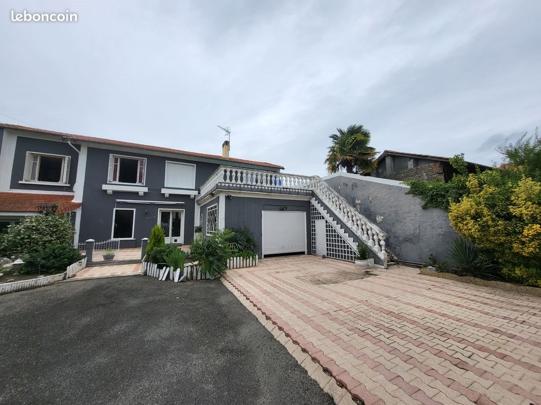Maison à vendre, 170m², Vic-en-Bigorre