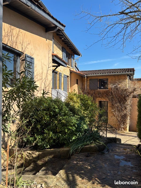 Appartement à louer, 45m², Couzon-au-Mont-d'Or