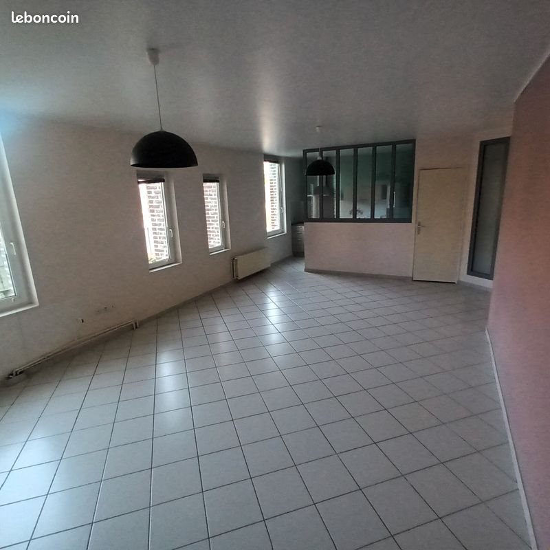 Appartement à louer, 68m², Nesle