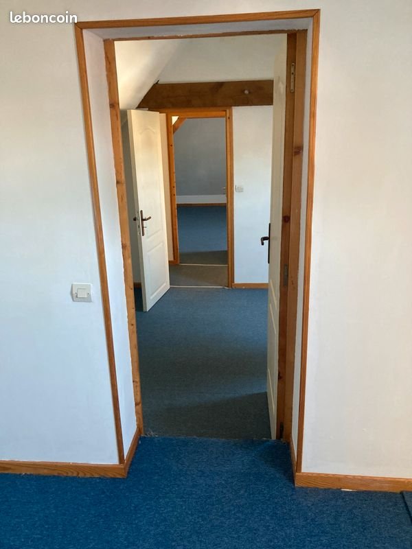 Maison à louer, 68m², Pernois