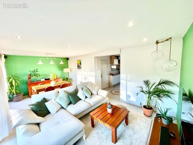 Appartement à louer, 72m², Hyères
