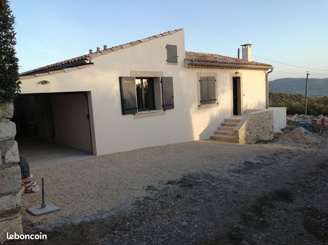 Maison à louer, 90m², Reillanne
