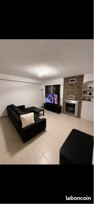 Maison à louer, 75m², Ampus