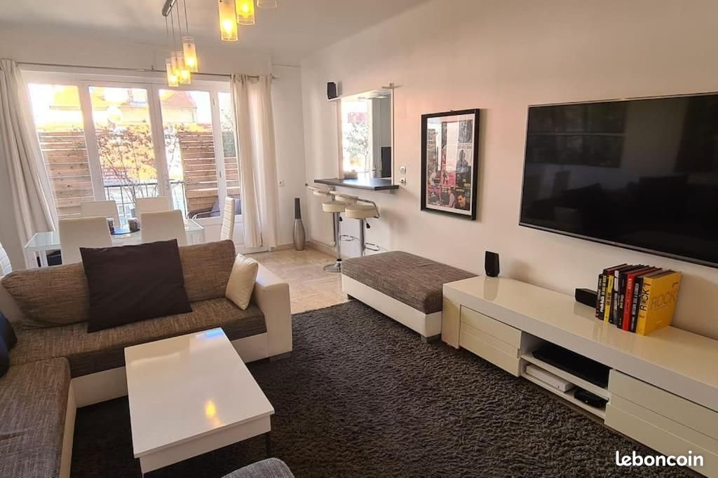 Appartement à louer, 75m², Cannes
