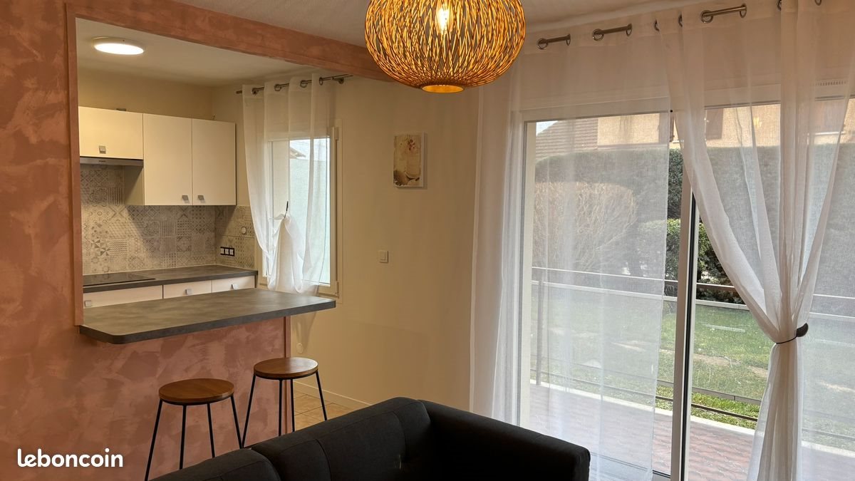 Appartement à louer, 30m², Loyettes