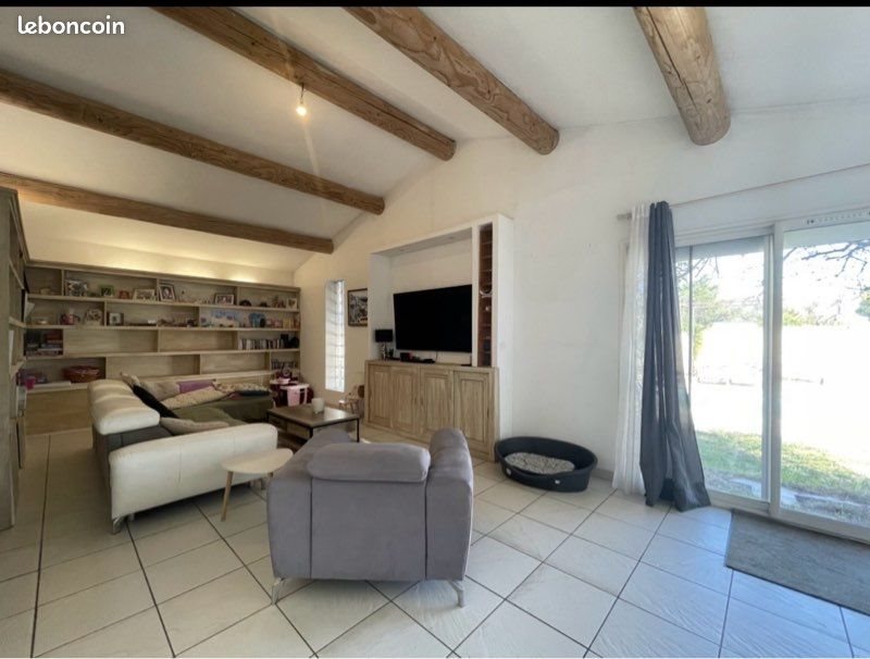Maison à vendre, 130m², Saint-Mitre-les-Remparts