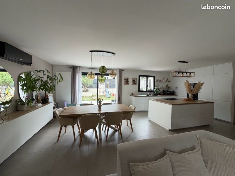Maison à louer, 160m², Versailles